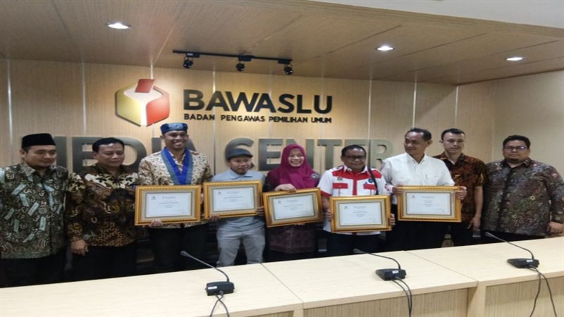 Read more about the article Bawaslu sertifikasi lima lembaga pemantau pemilu