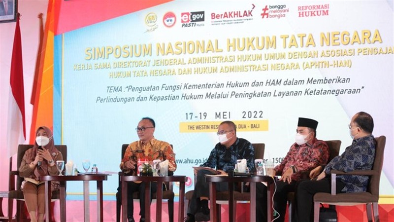 Read more about the article Perludem Minta KPU Bikin Peraturan Larangan Stafsus/Staf Ahli Kampanye